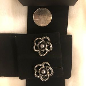 Chanel camellia earrings pearl